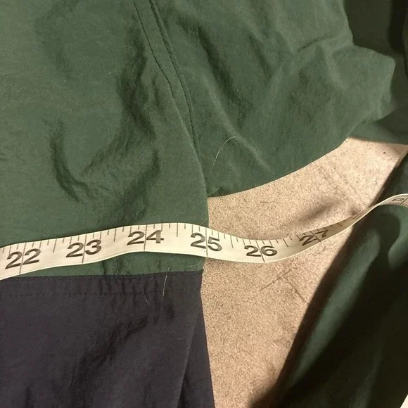 Nike green windbreaker size XL great nike pieces - Picture 5 of 6